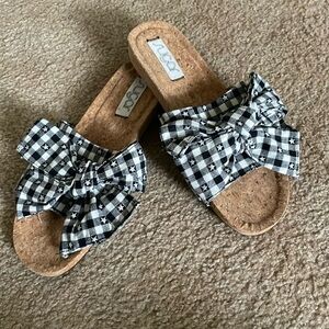 checkered sandal